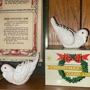 Pair of italian Peace doves w red eyes (pair)